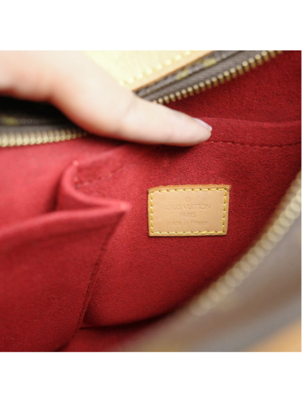 LOUIS VUITTON Monogram Croissant MM - Picture 13 of 15